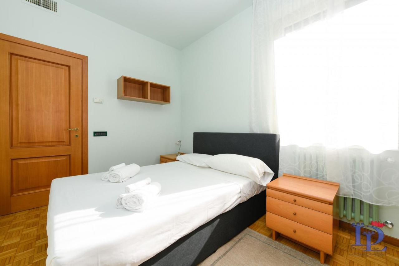 Desenzanoloft Official Partner Marriott Homes & Villas - Charming On The Lake Front Lake デセンツァーノ・デル・ガルダ エクステリア 写真