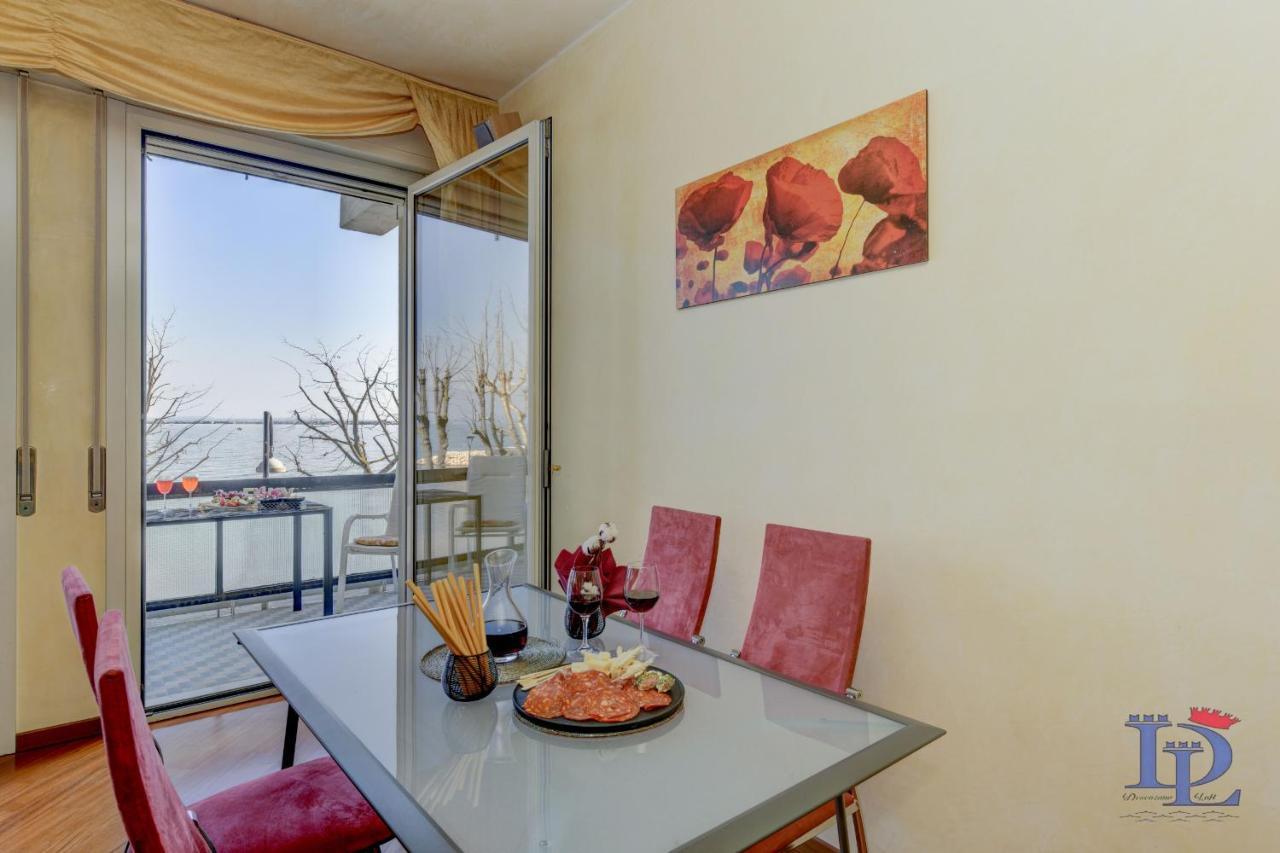 Desenzanoloft Official Partner Marriott Homes & Villas - Charming On The Lake Front Lake デセンツァーノ・デル・ガルダ エクステリア 写真